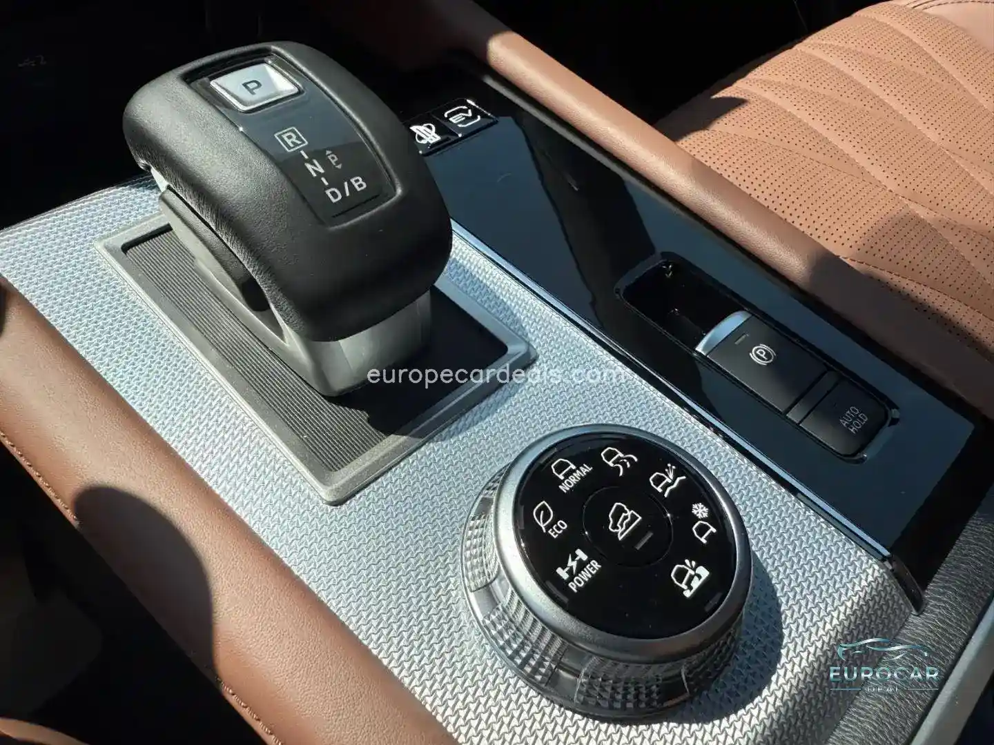 Mitsubishi Plug-in Hybrid Outlander