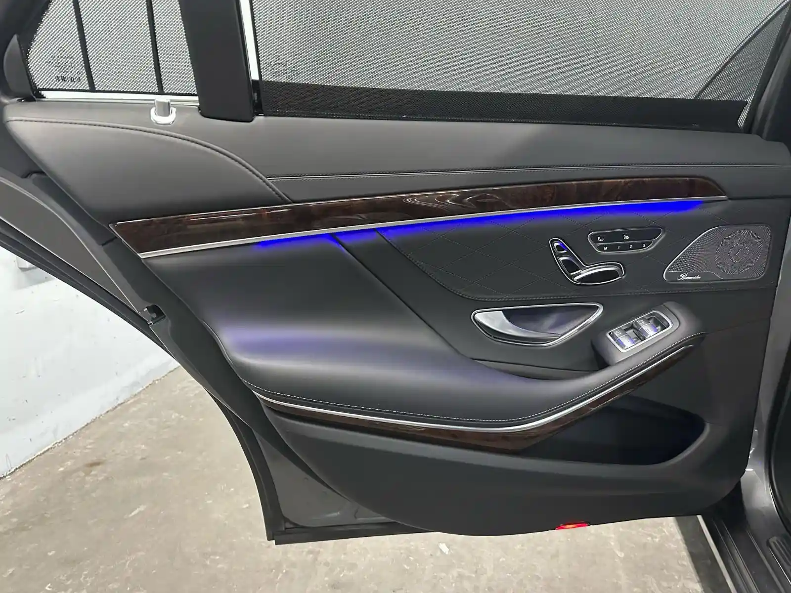 Mercedes-Benz S 600