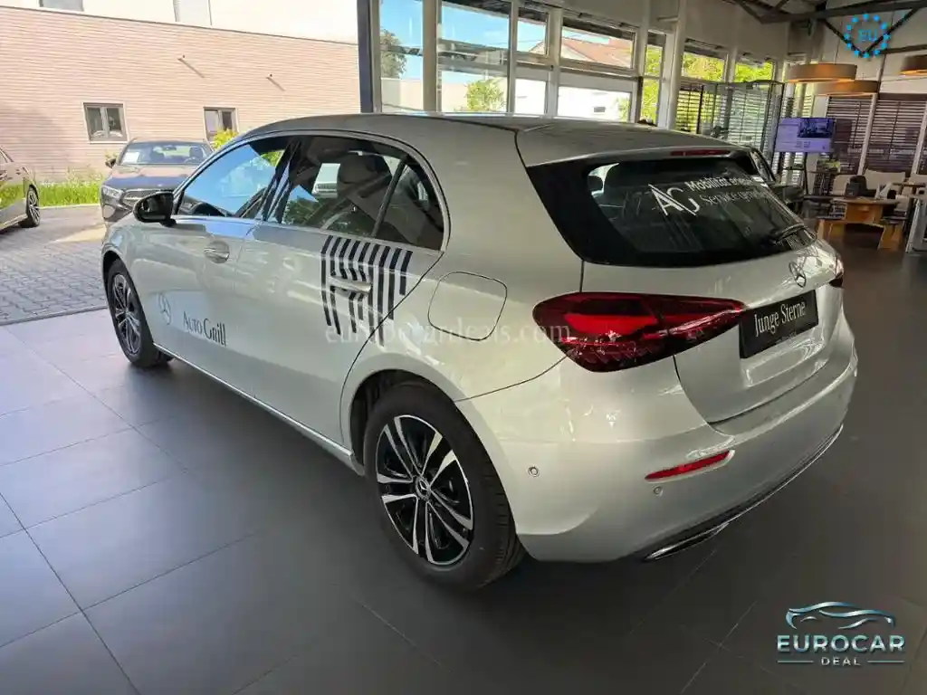 Mercedes-Benz A 180