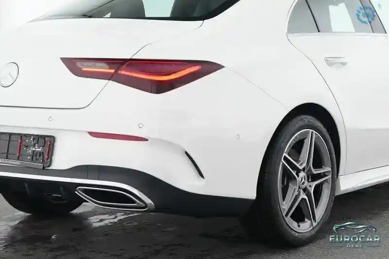 Mercedes-Benz CLA 200