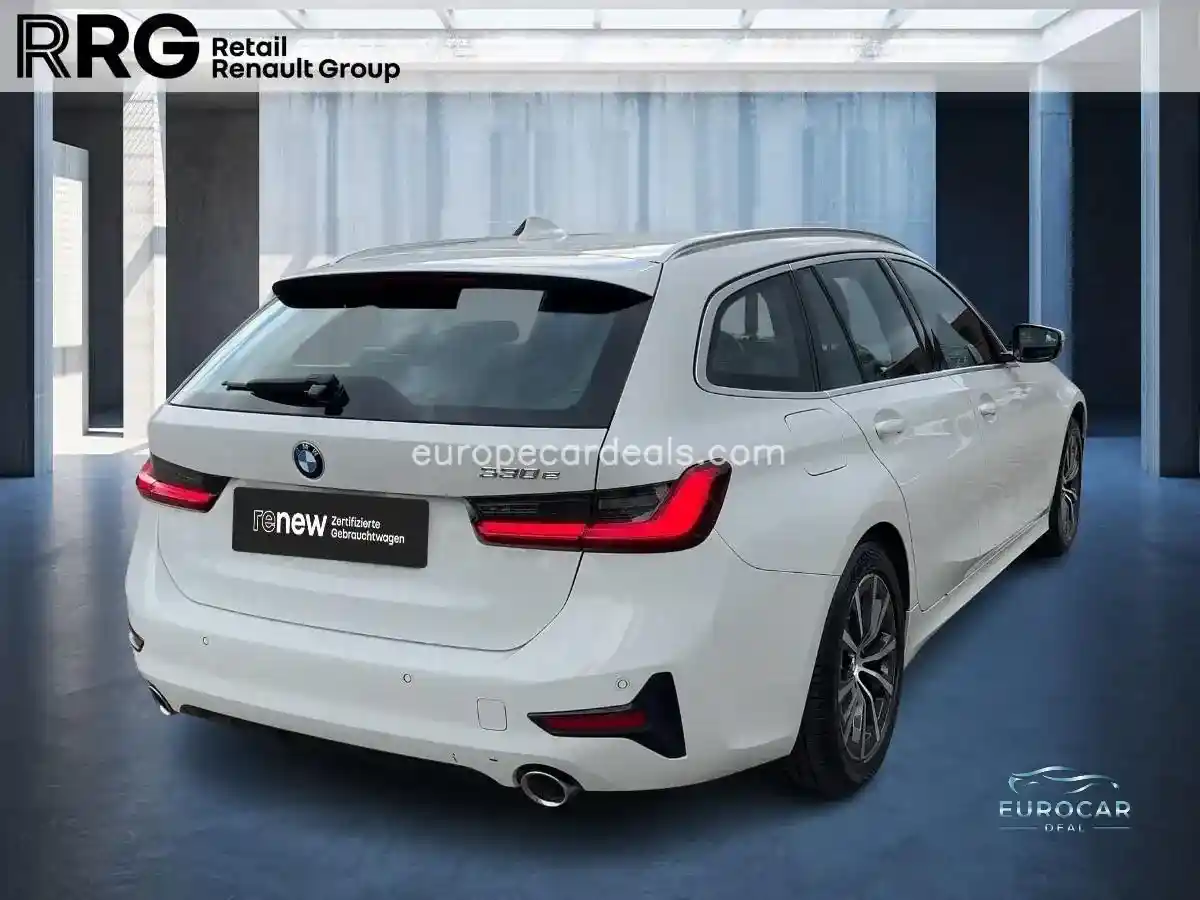BMW 330