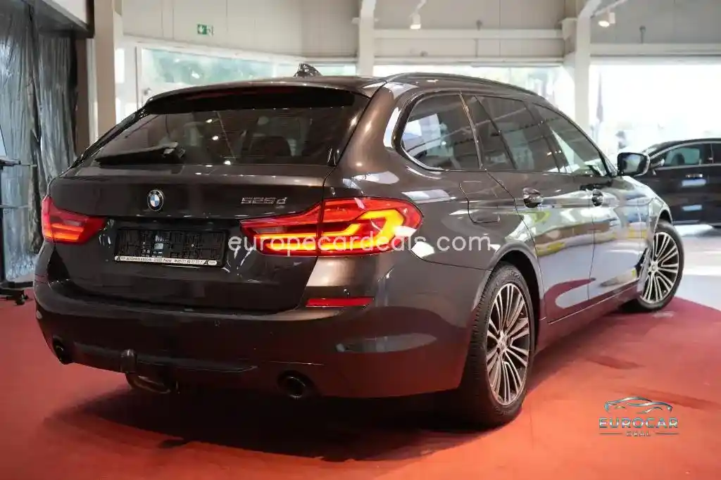 BMW 525