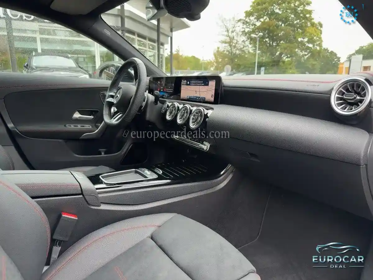 Mercedes-Benz CLA 35 AMG Shooting Brake