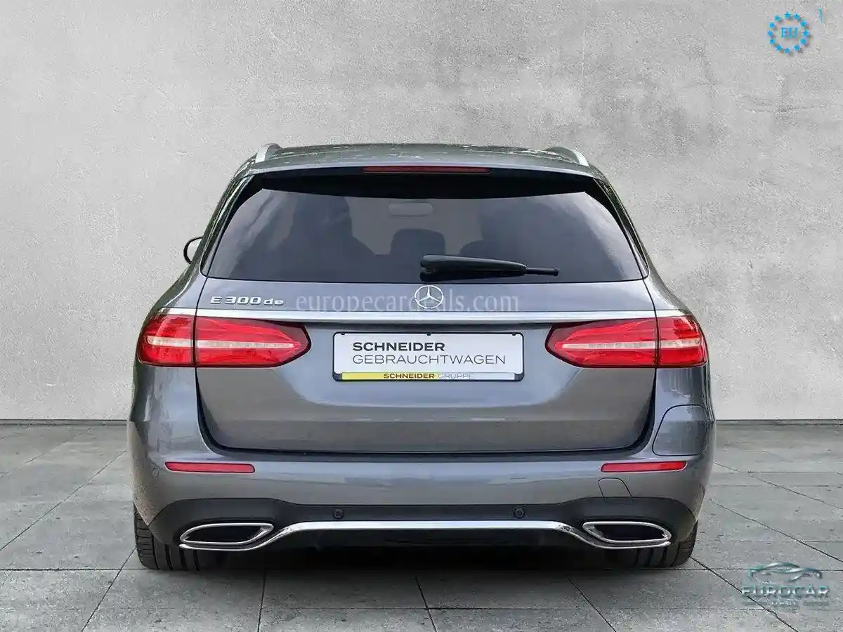 Mercedes-Benz E 300