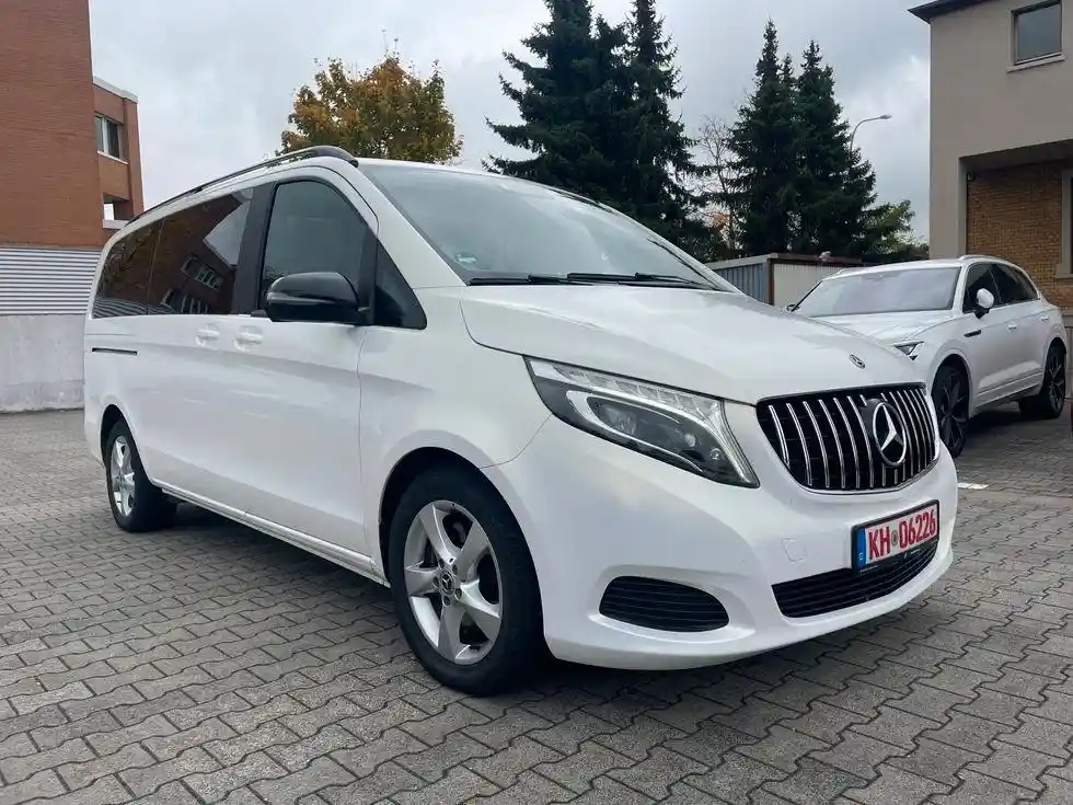 Mercedes-Benz V 250
