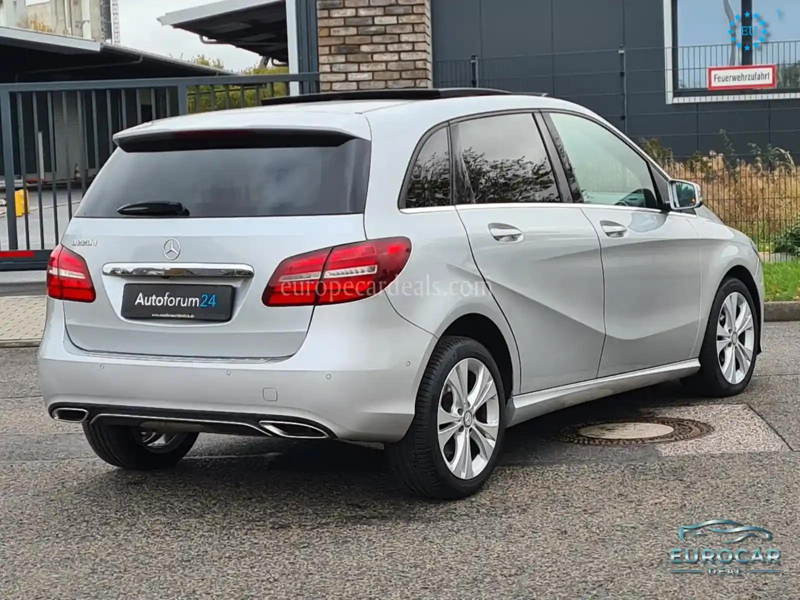 Mercedes-Benz B 220