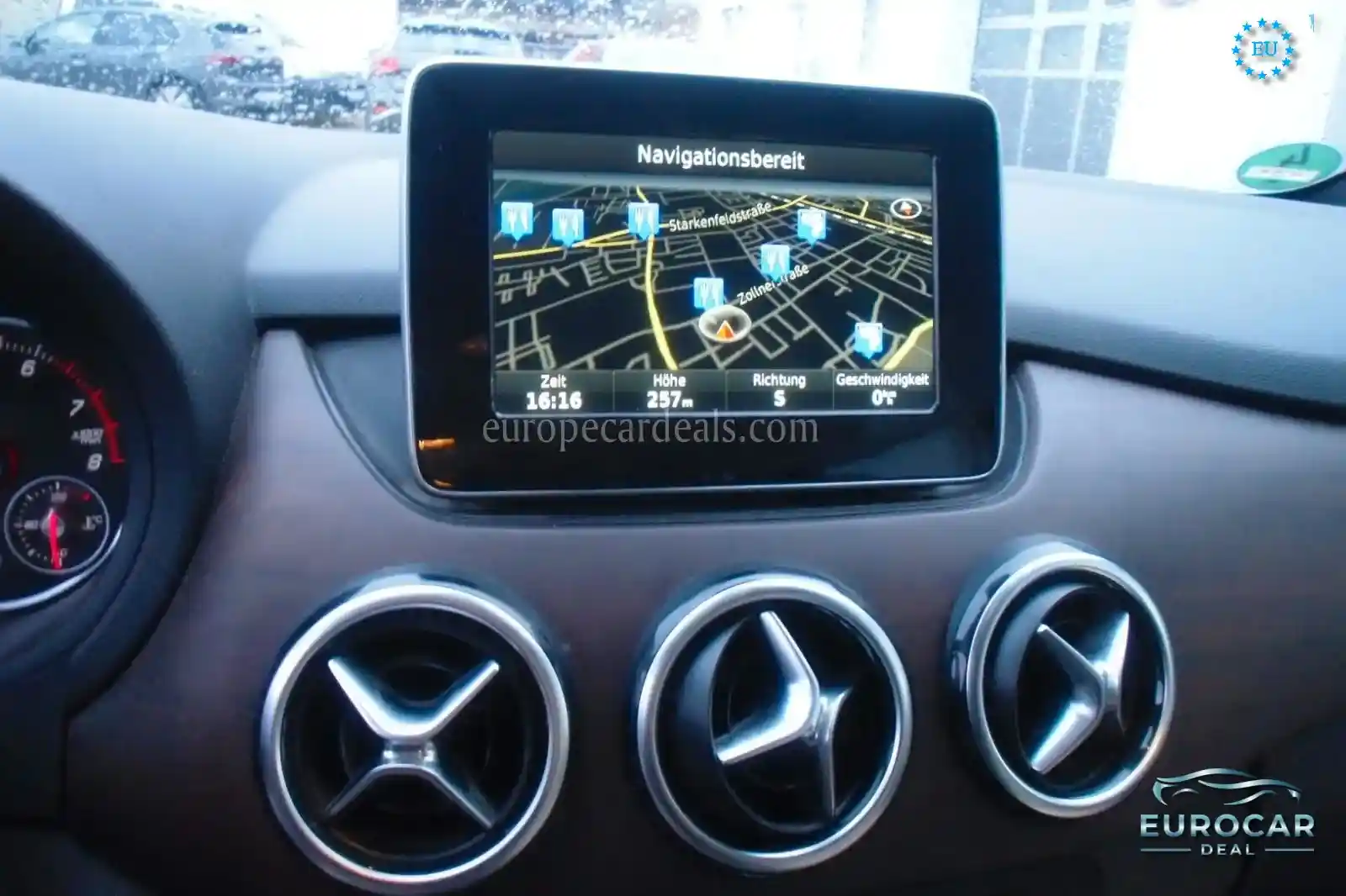 Mercedes-Benz B 180