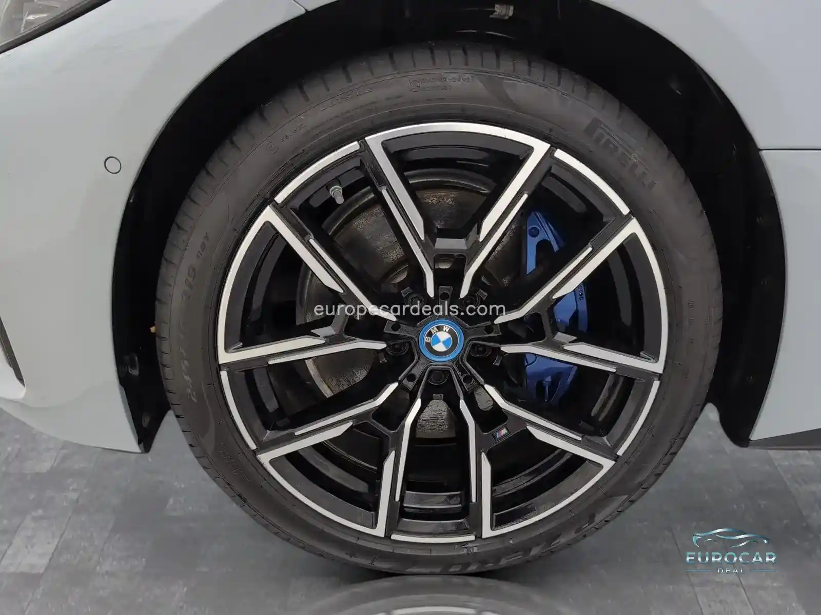 BMW i4