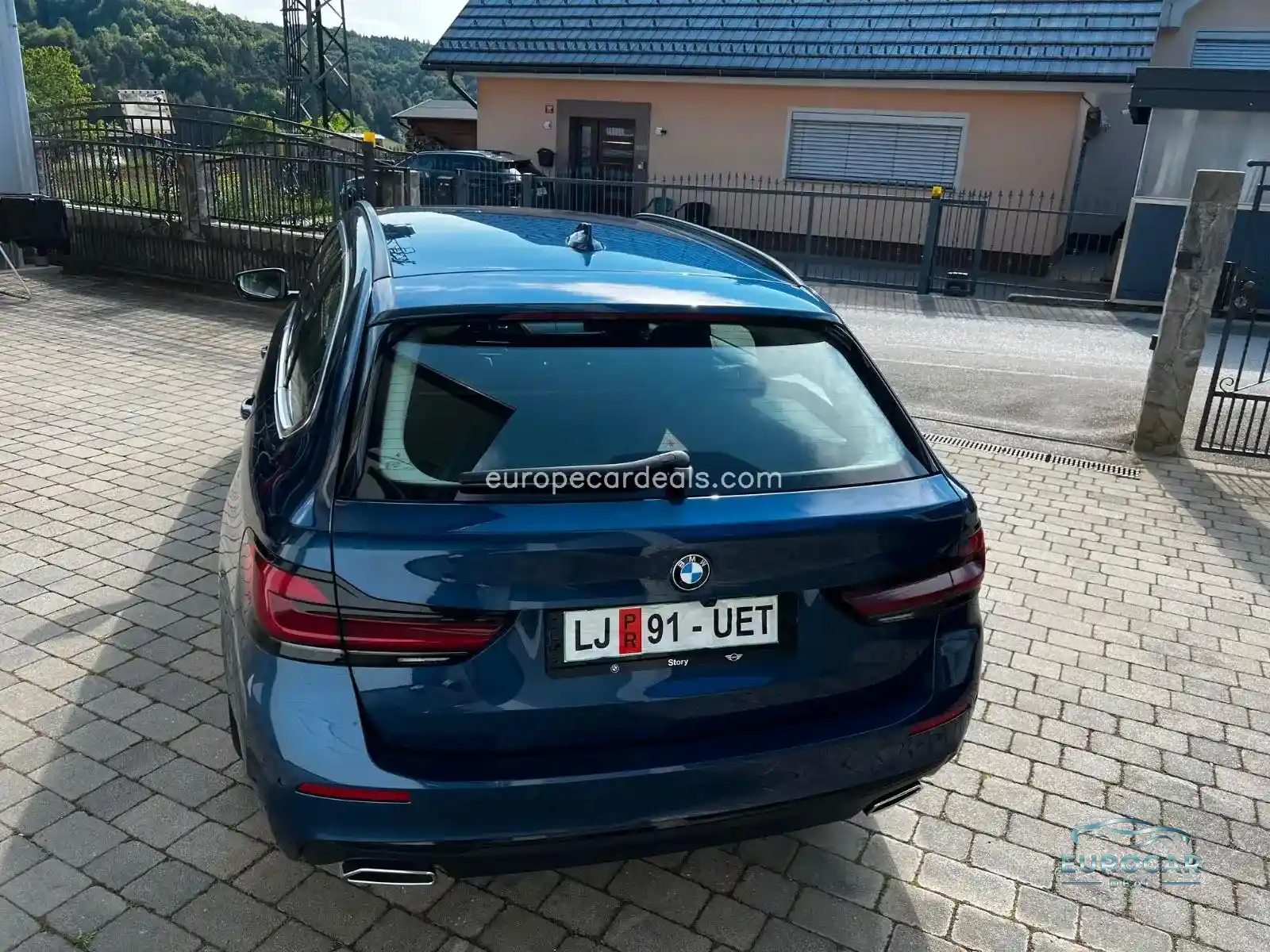 BMW 520