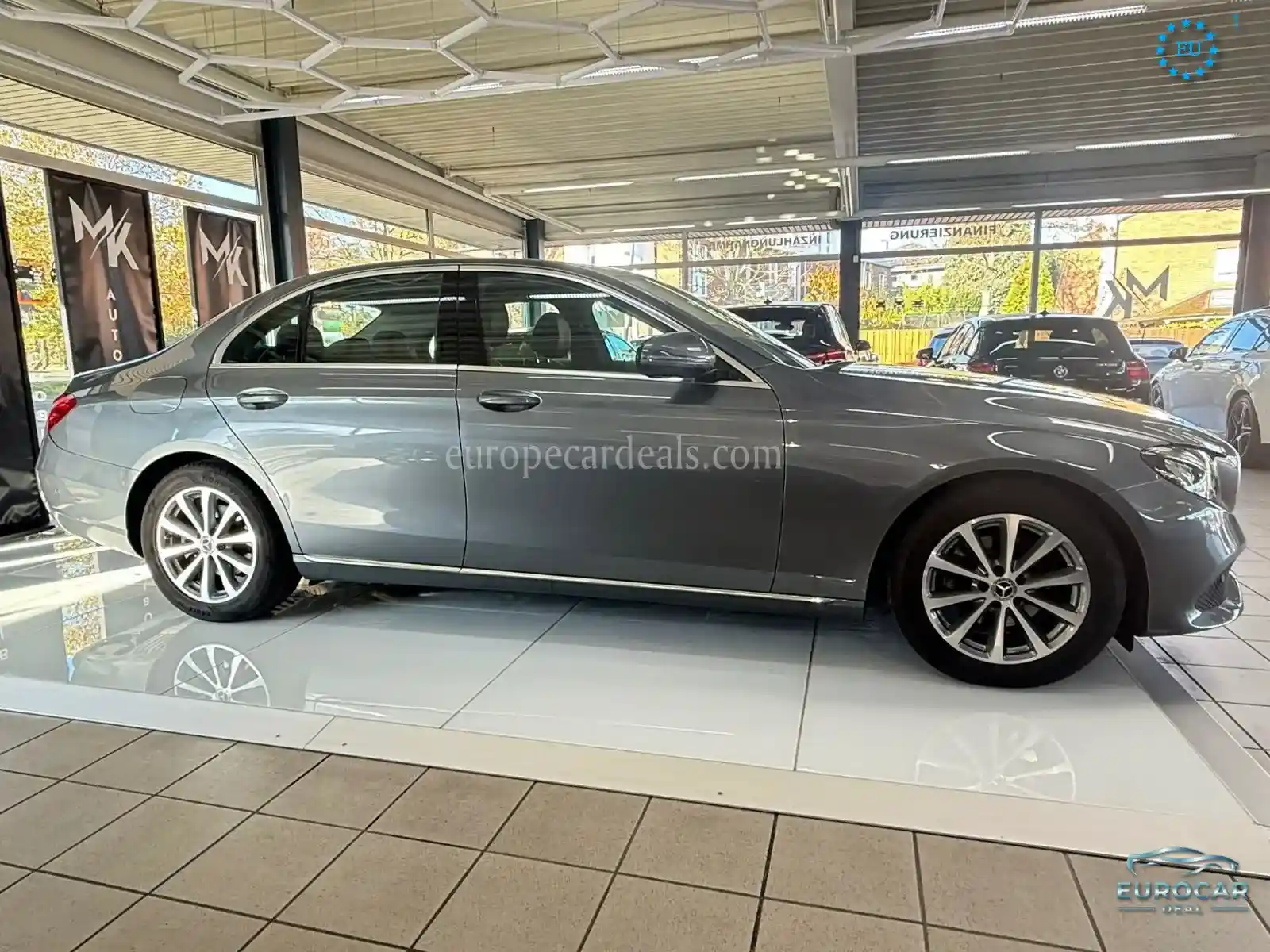 Mercedes-Benz E 200