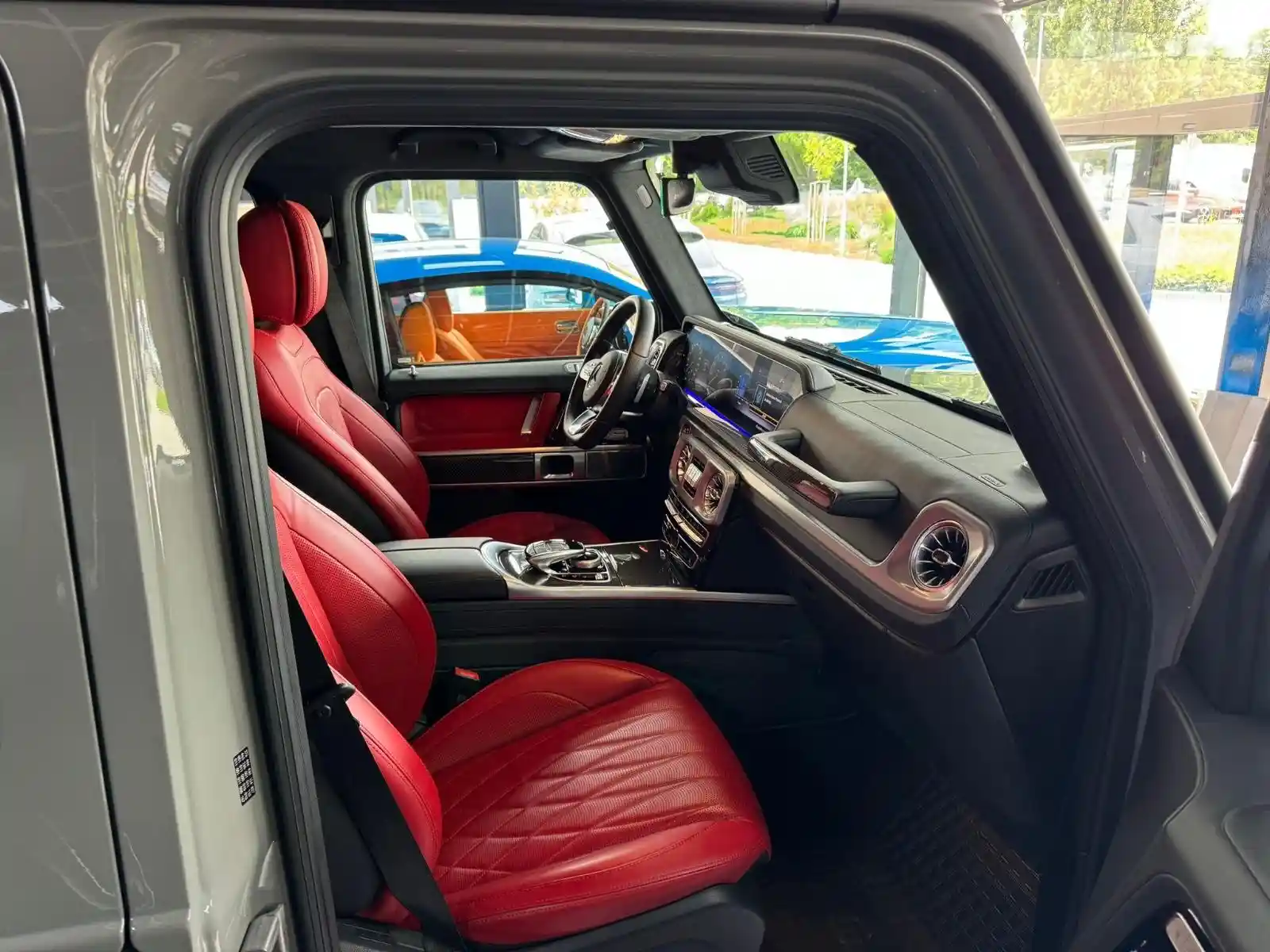 Mercedes-Benz G 500