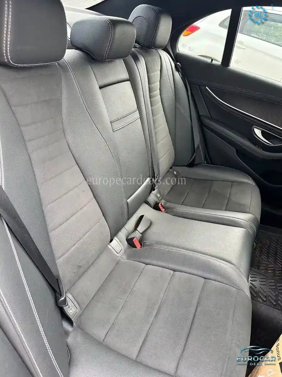 Mercedes-Benz E 220