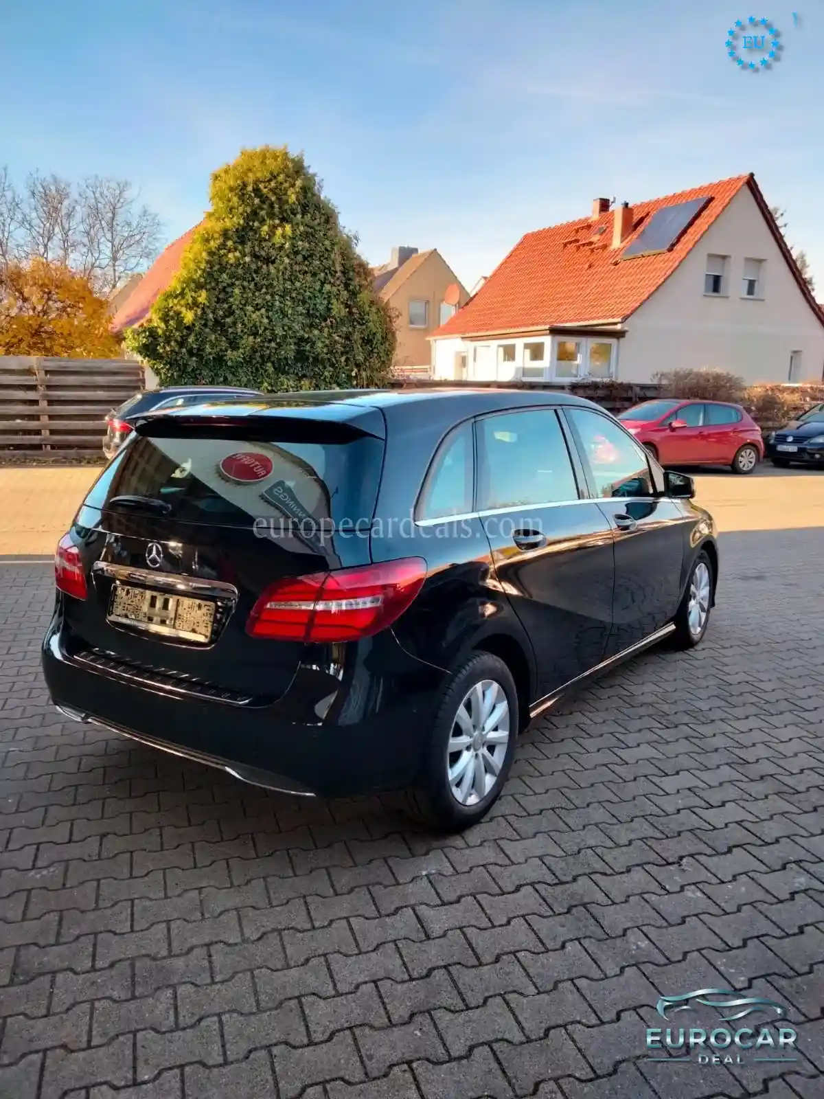 Mercedes-Benz B 180