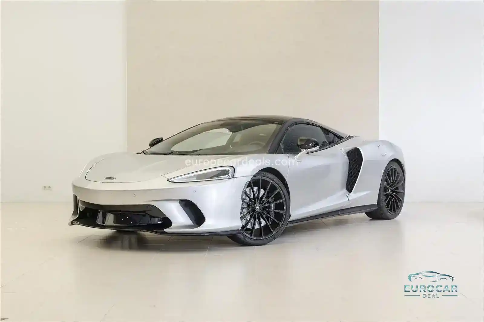 McLaren GT