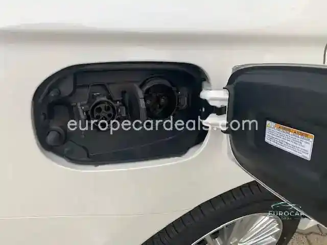 Mitsubishi Plug-in Hybrid Outlander
