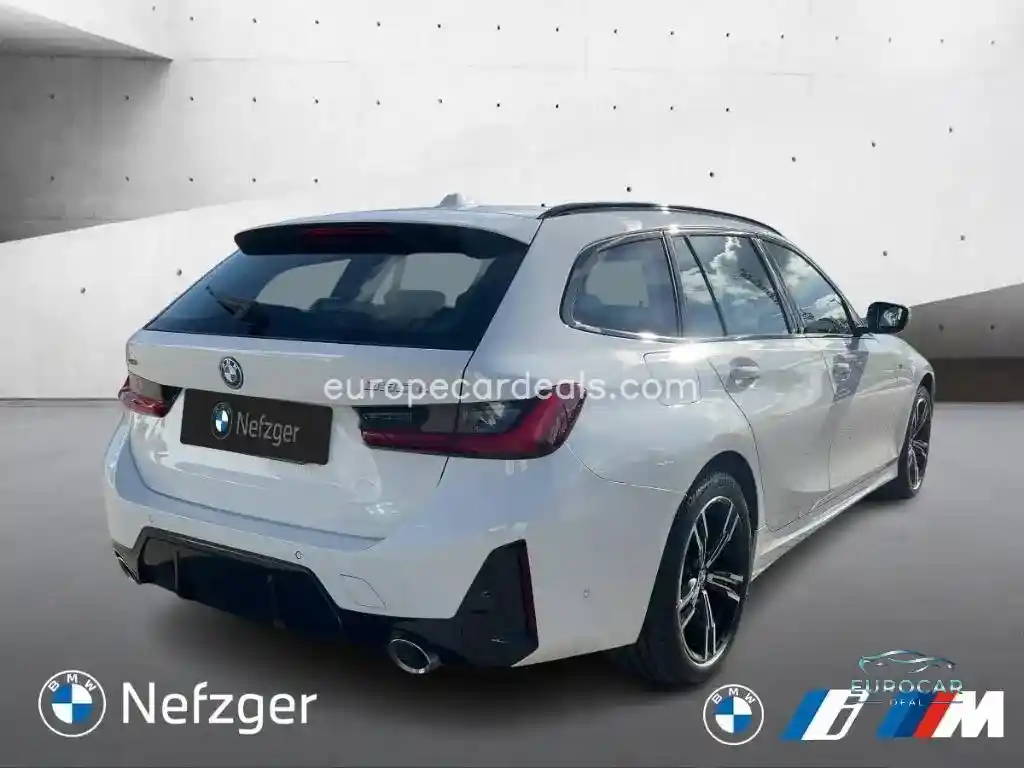 BMW 330
