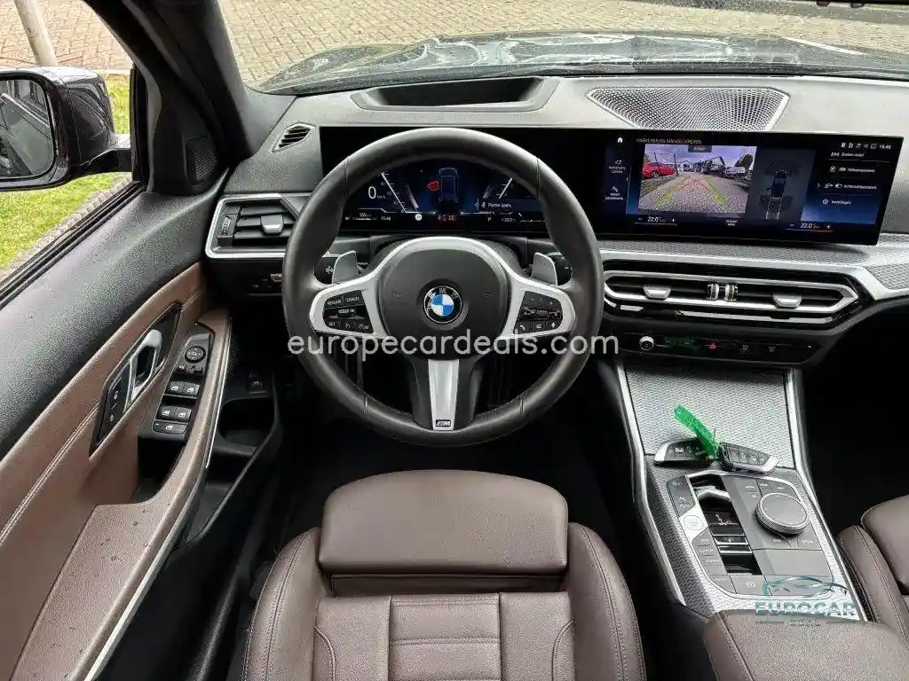 BMW 330