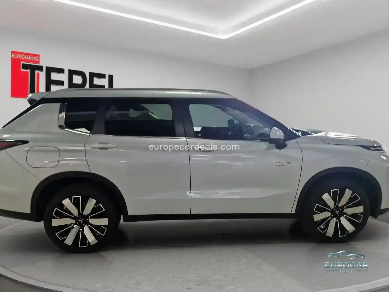 Mitsubishi Plug-in Hybrid Outlander