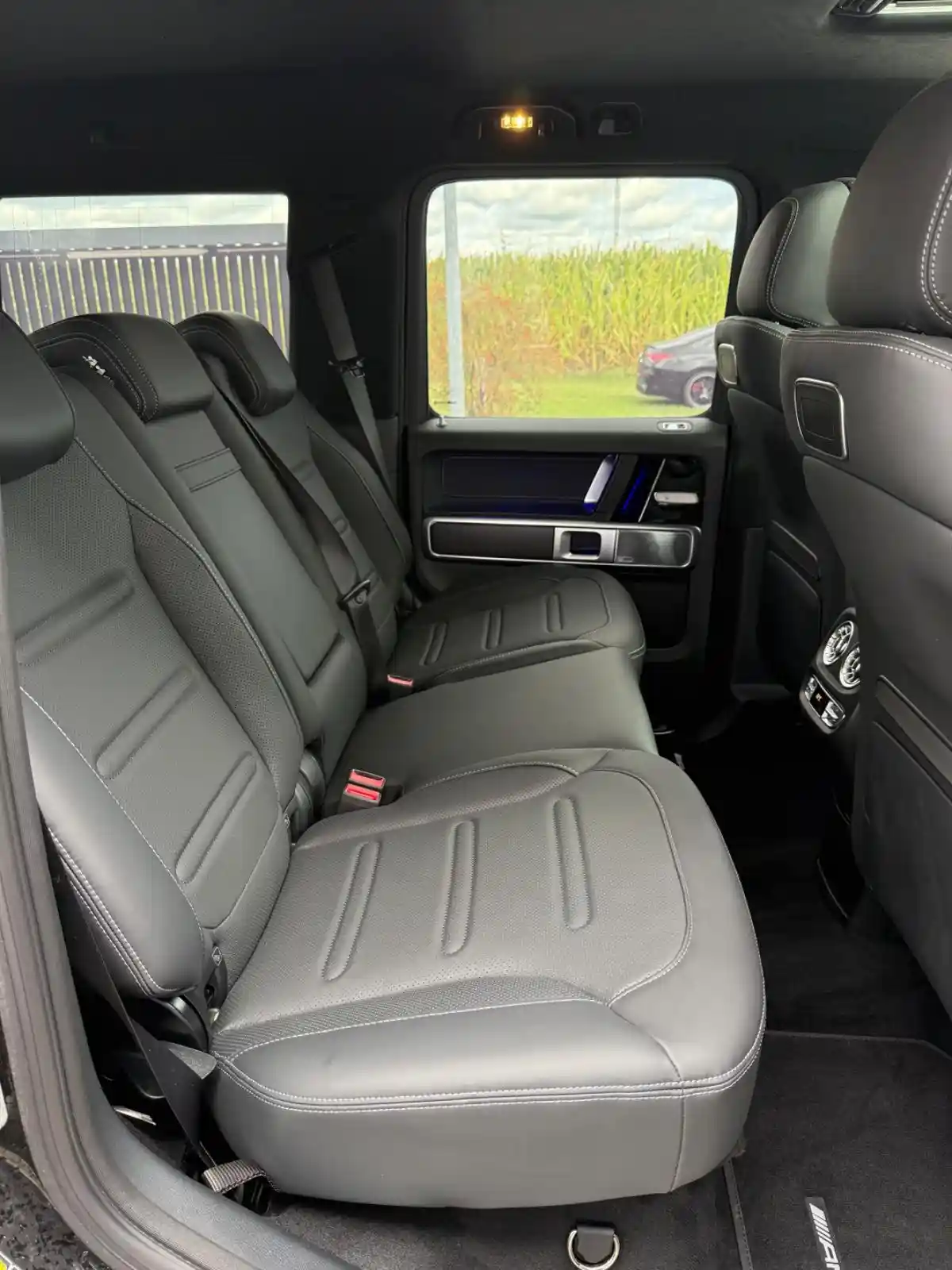 Mercedes-Benz G 500