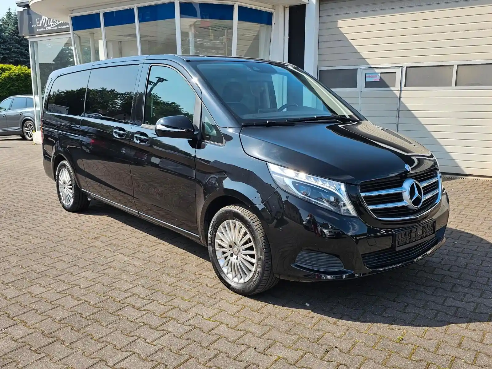 Mercedes-Benz V 200