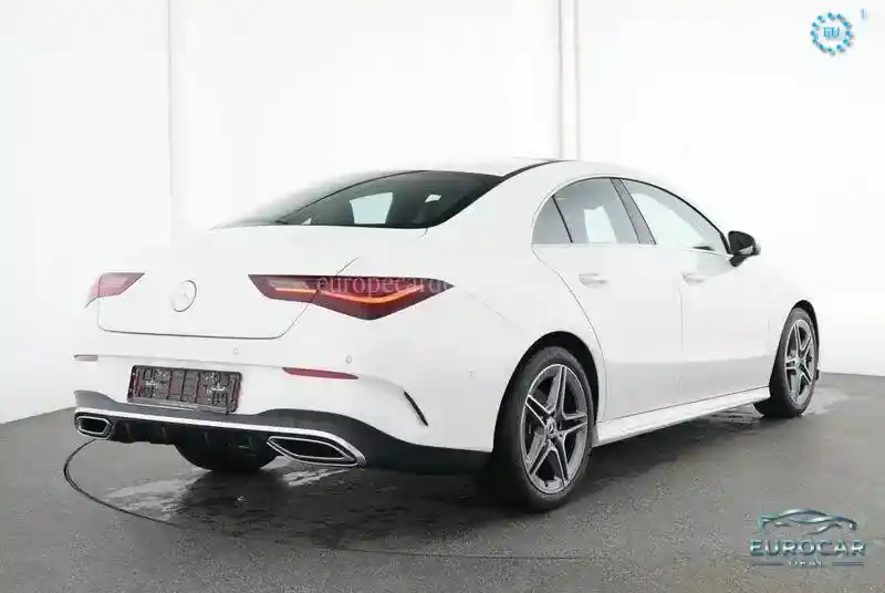 Mercedes-Benz CLA 200