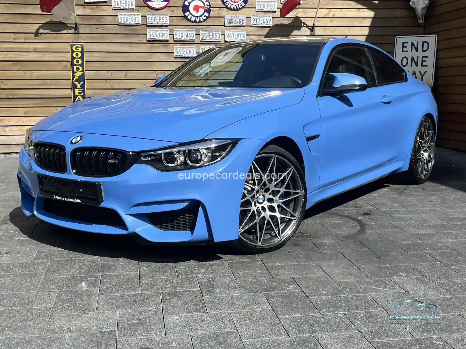 BMW M4