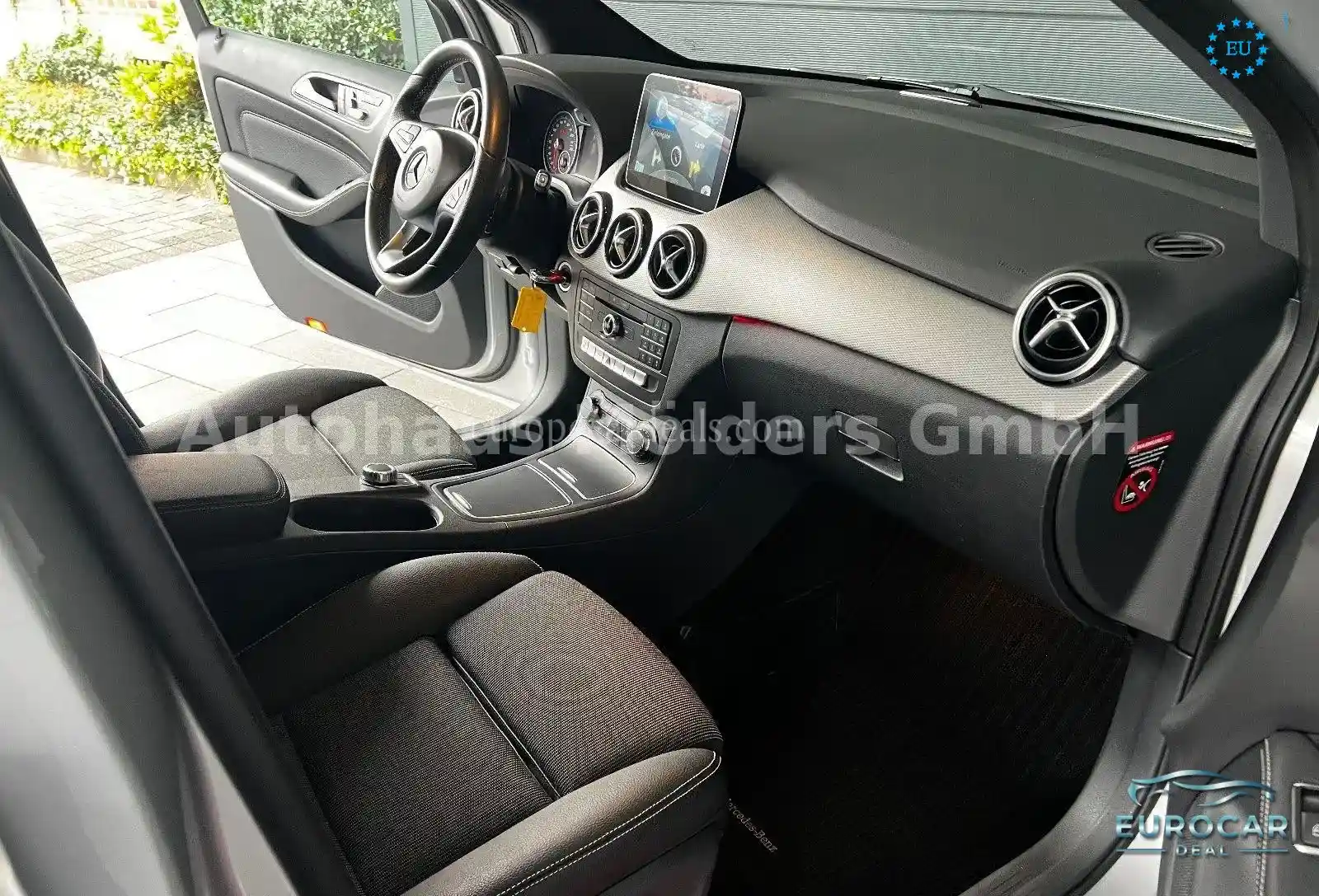 Mercedes-Benz B 220