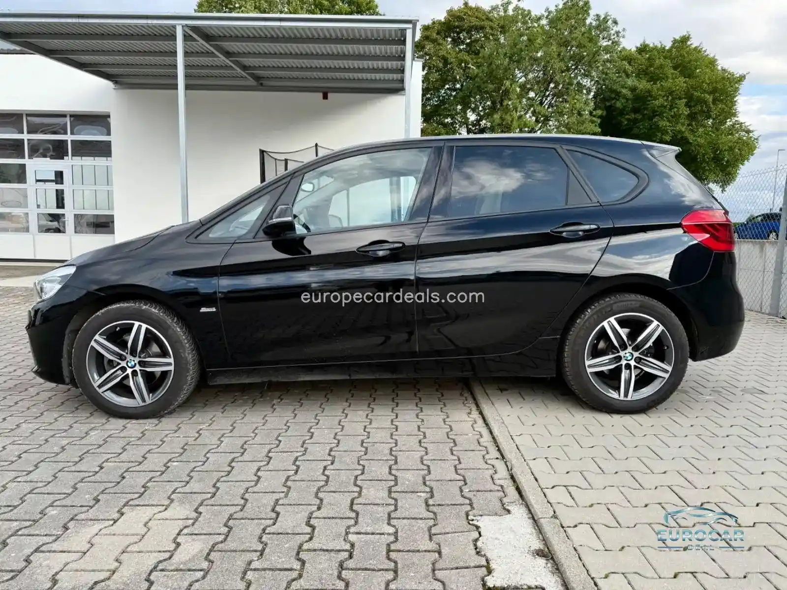 BMW 218