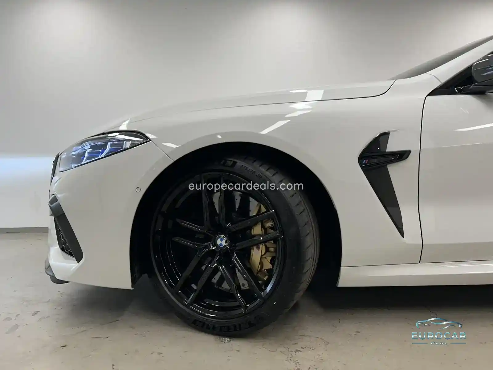 BMW M8