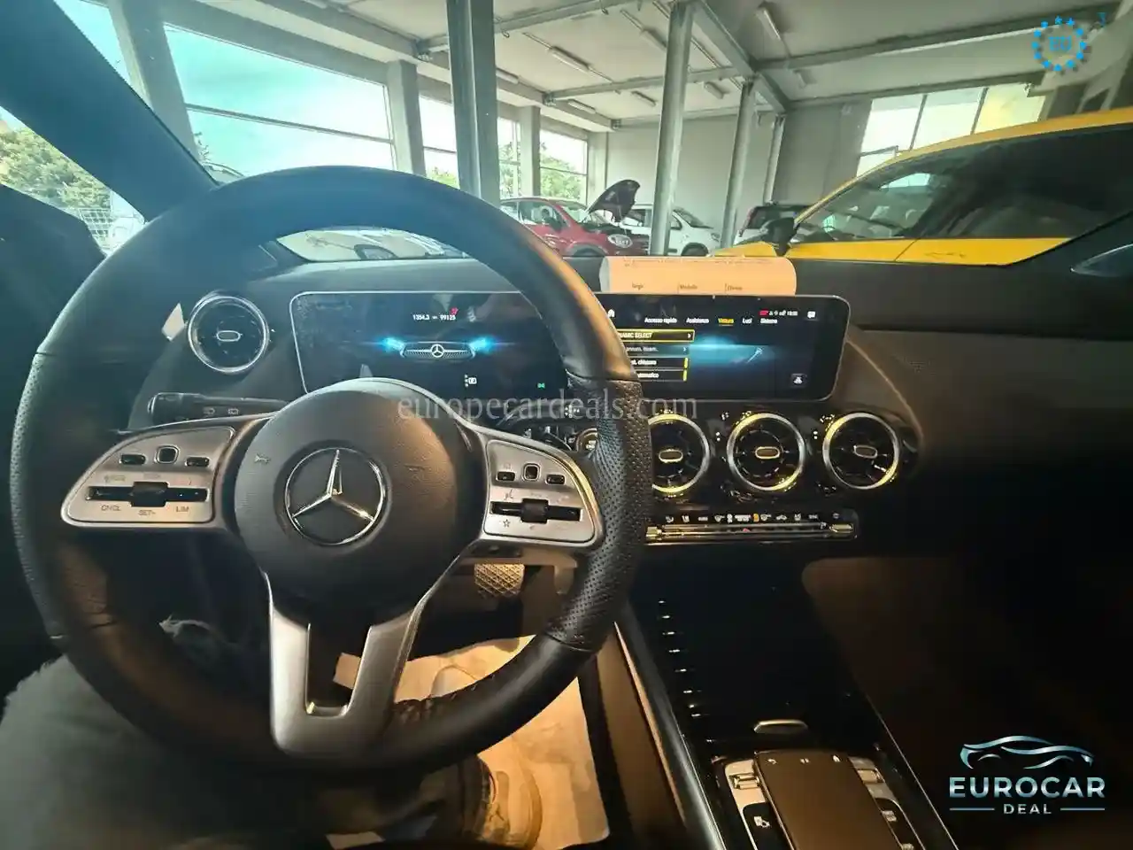 Mercedes-Benz B 180