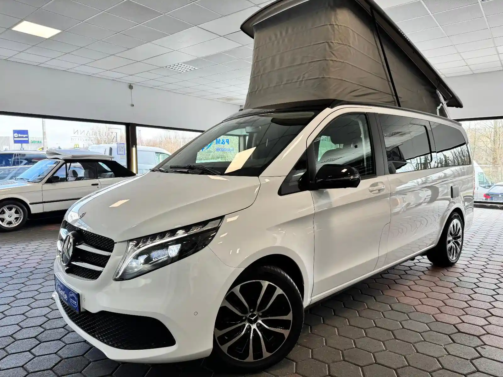 Mercedes-Benz V 250