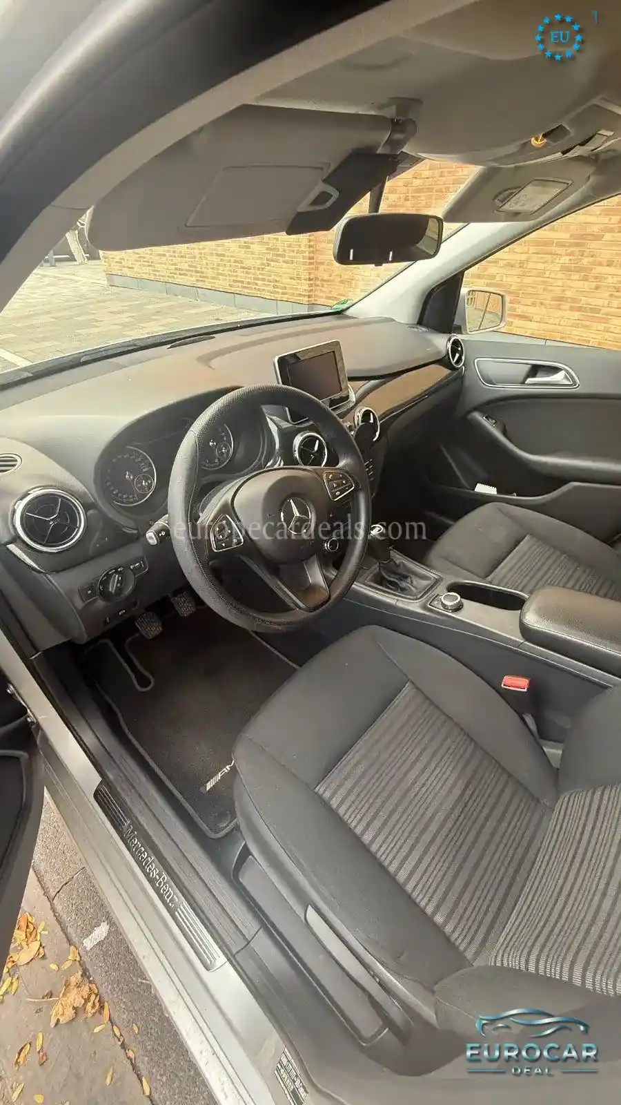 Mercedes-Benz B 180
