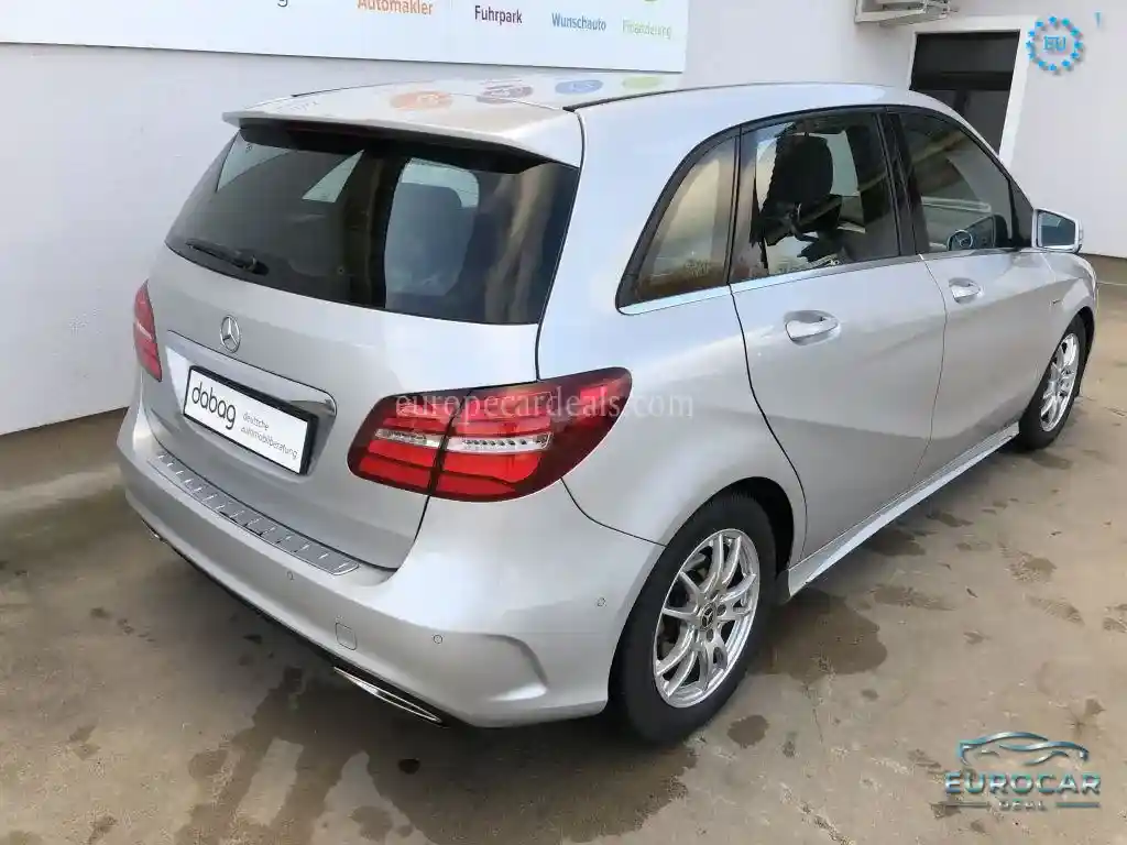 Mercedes-Benz B 200