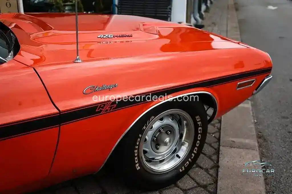 Dodge Challenger