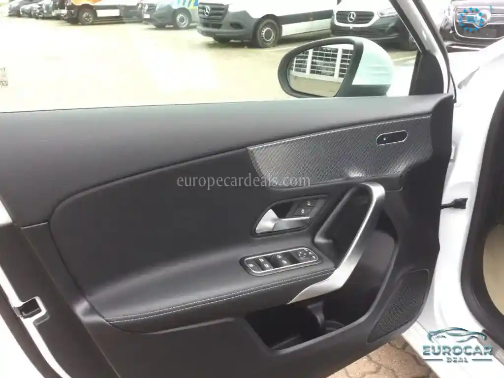 Mercedes-Benz A 220