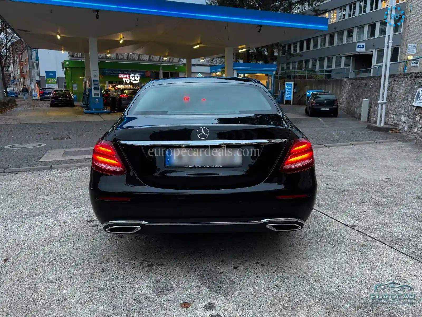 Mercedes-Benz E 200