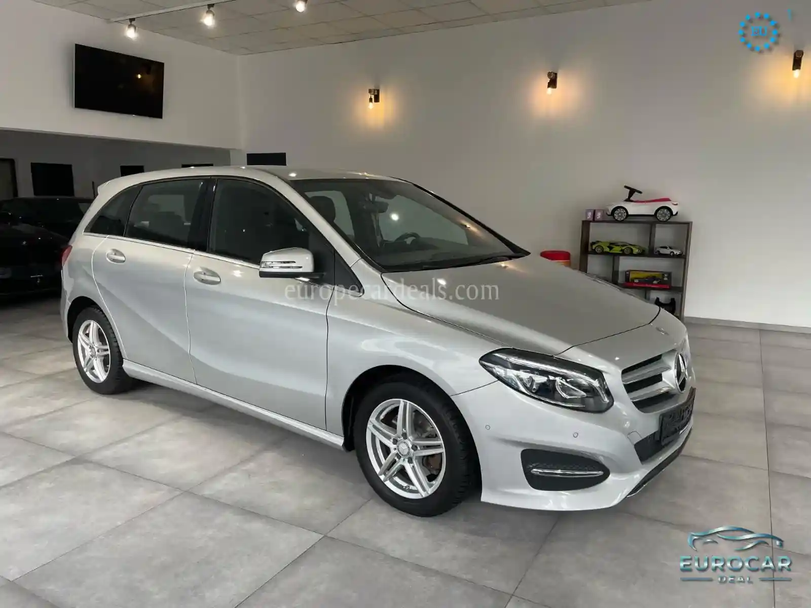 Mercedes-Benz B 220