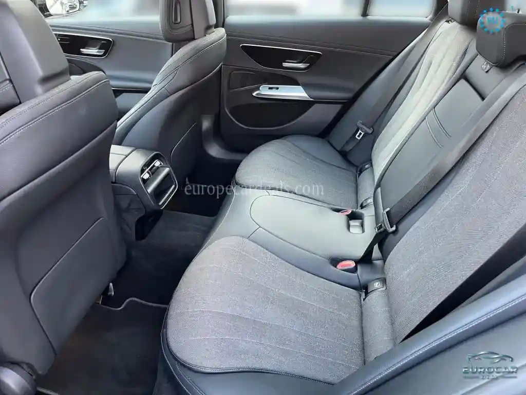 Mercedes-Benz E 200
