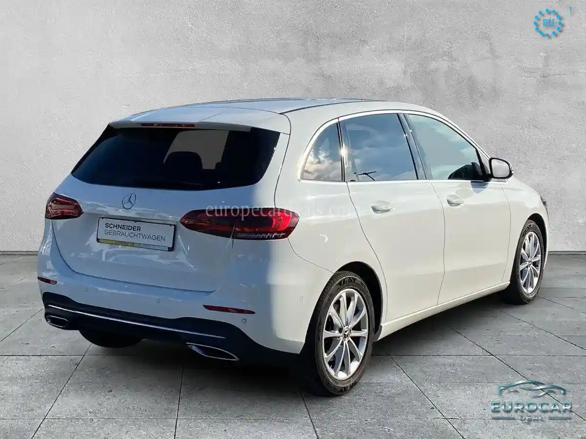 Mercedes-Benz B 200