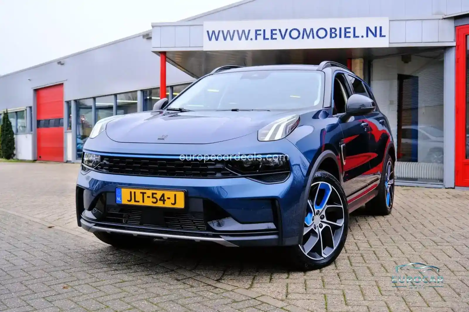 Lynk&Co 01