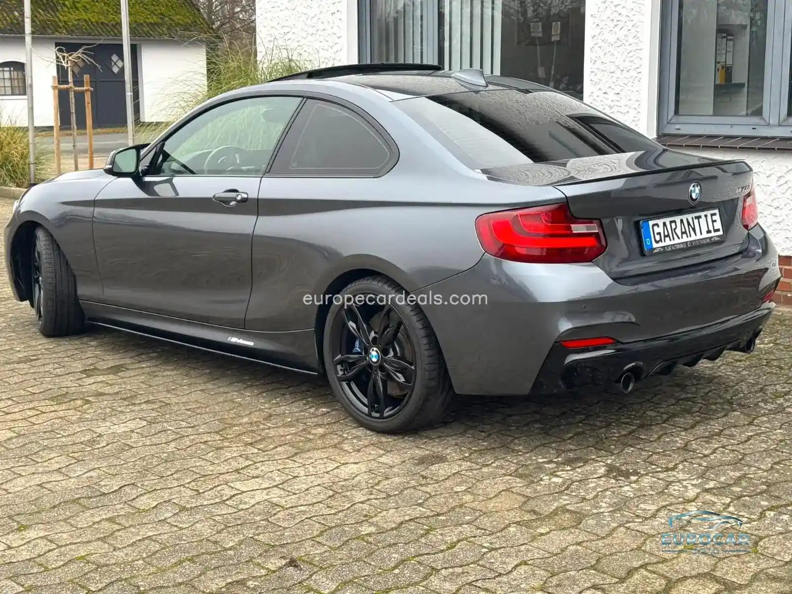 BMW M235