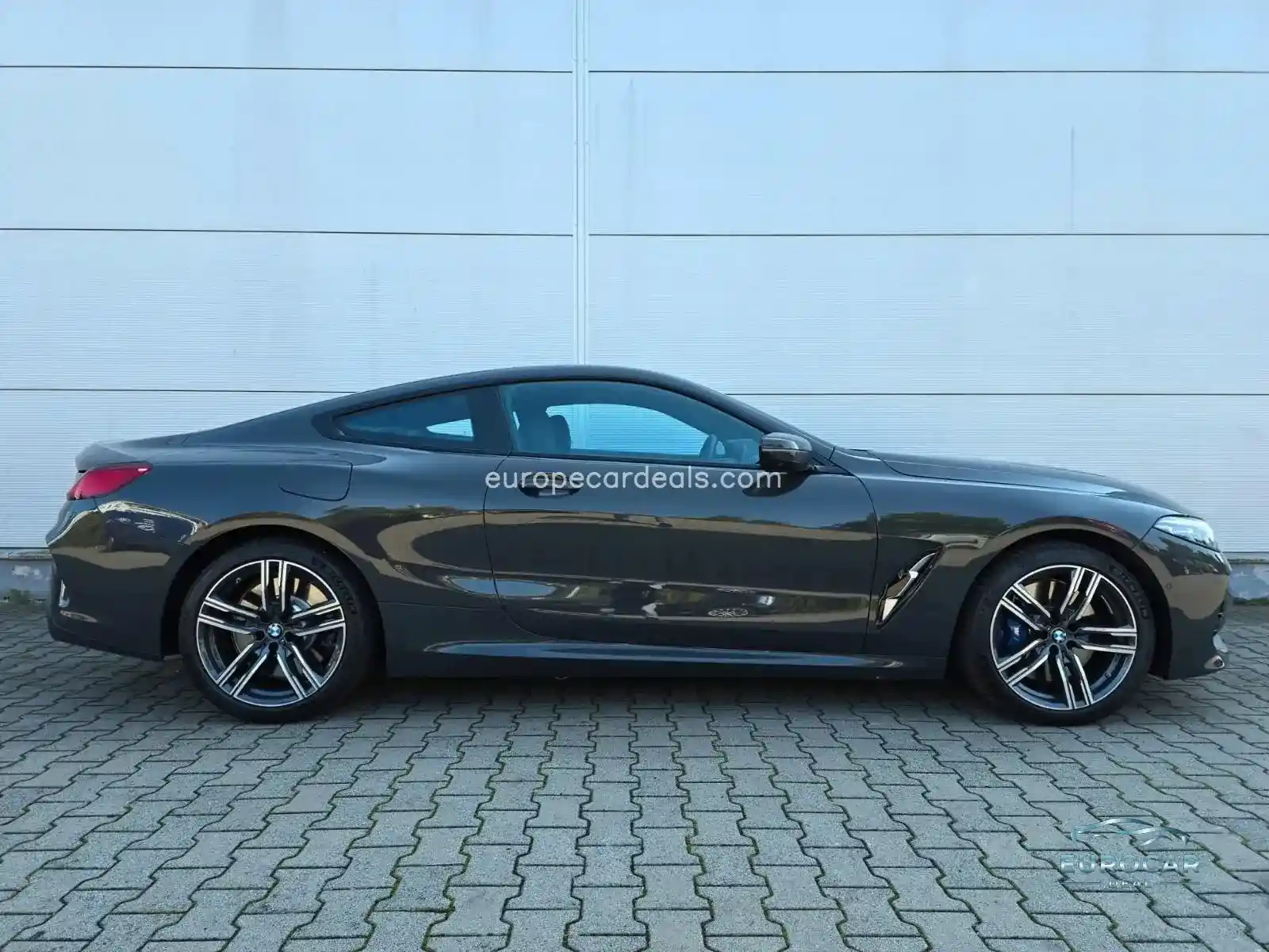 BMW 840