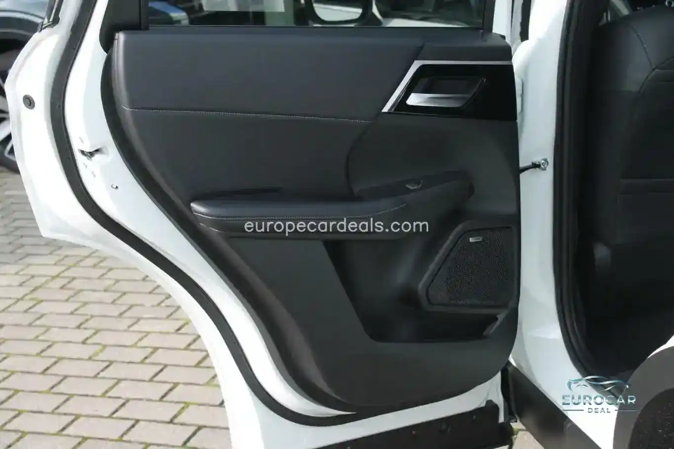 Mitsubishi Plug-in Hybrid Outlander