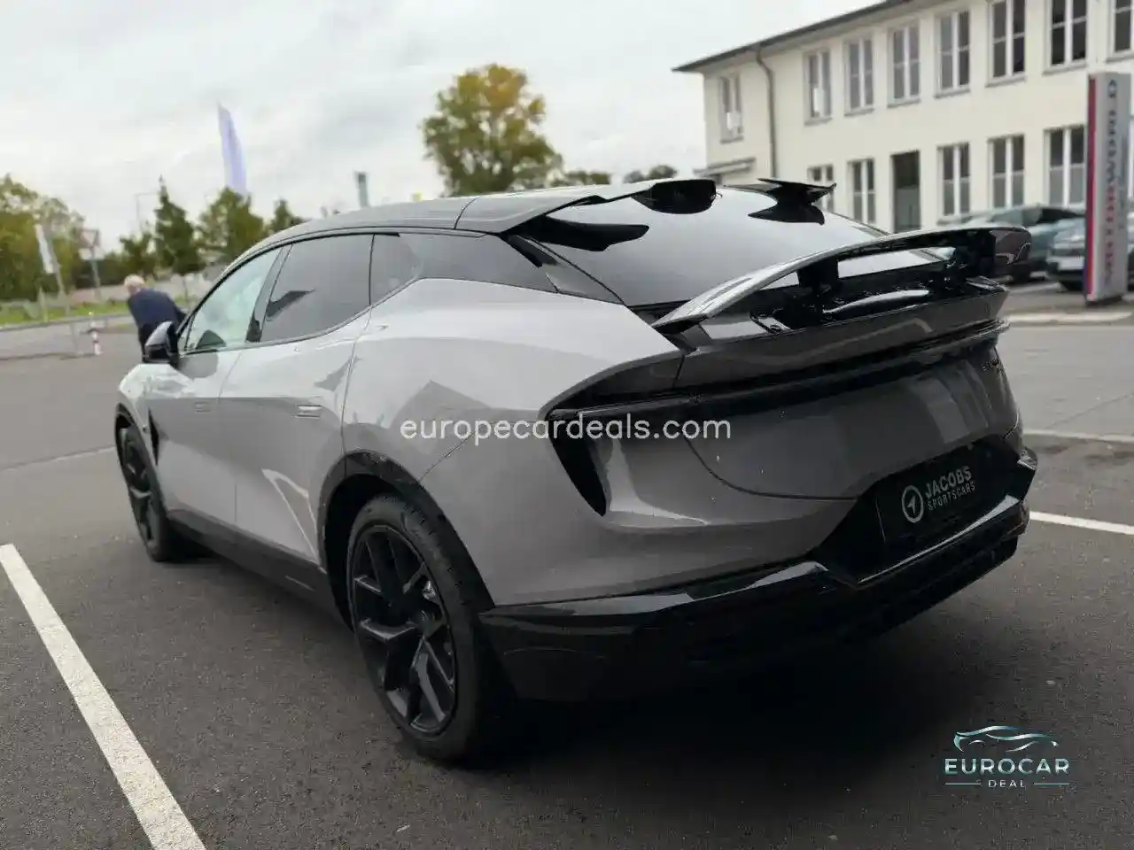 Lotus Eletre