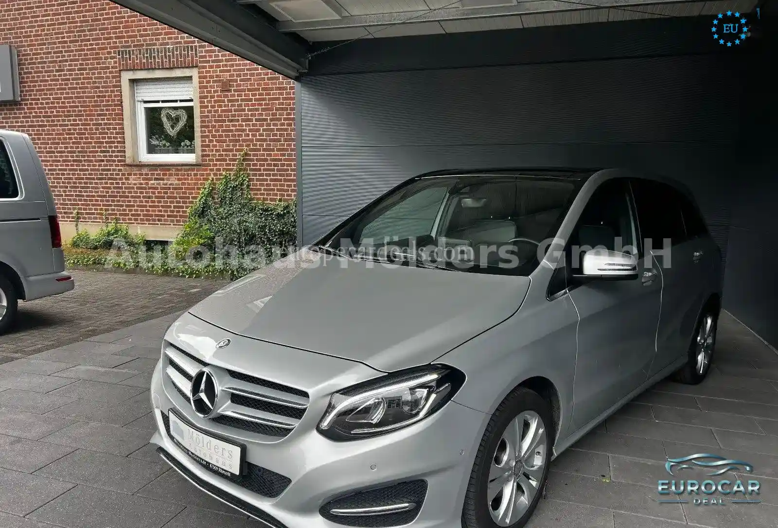 Mercedes-Benz B 220