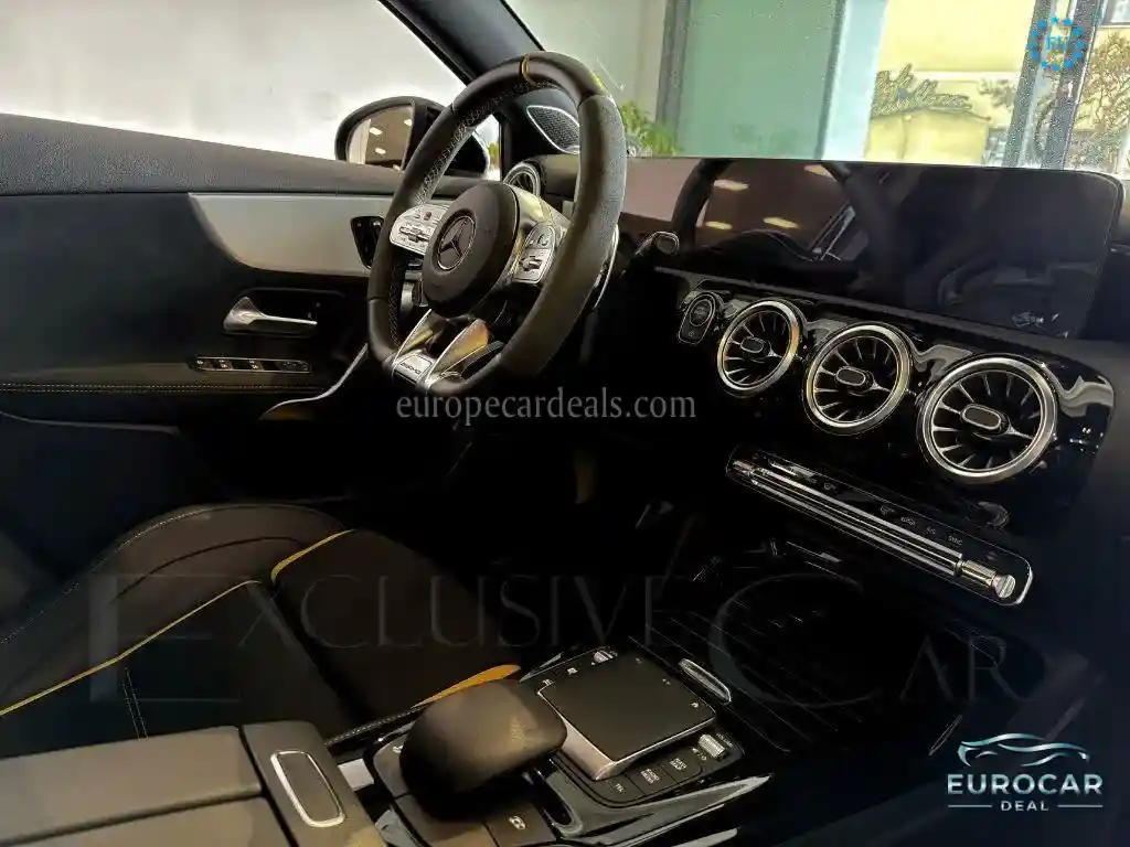 Mercedes-Benz A 45 AMG