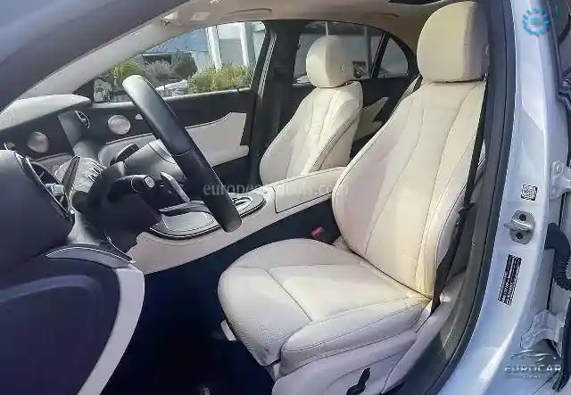 Mercedes-Benz E 400