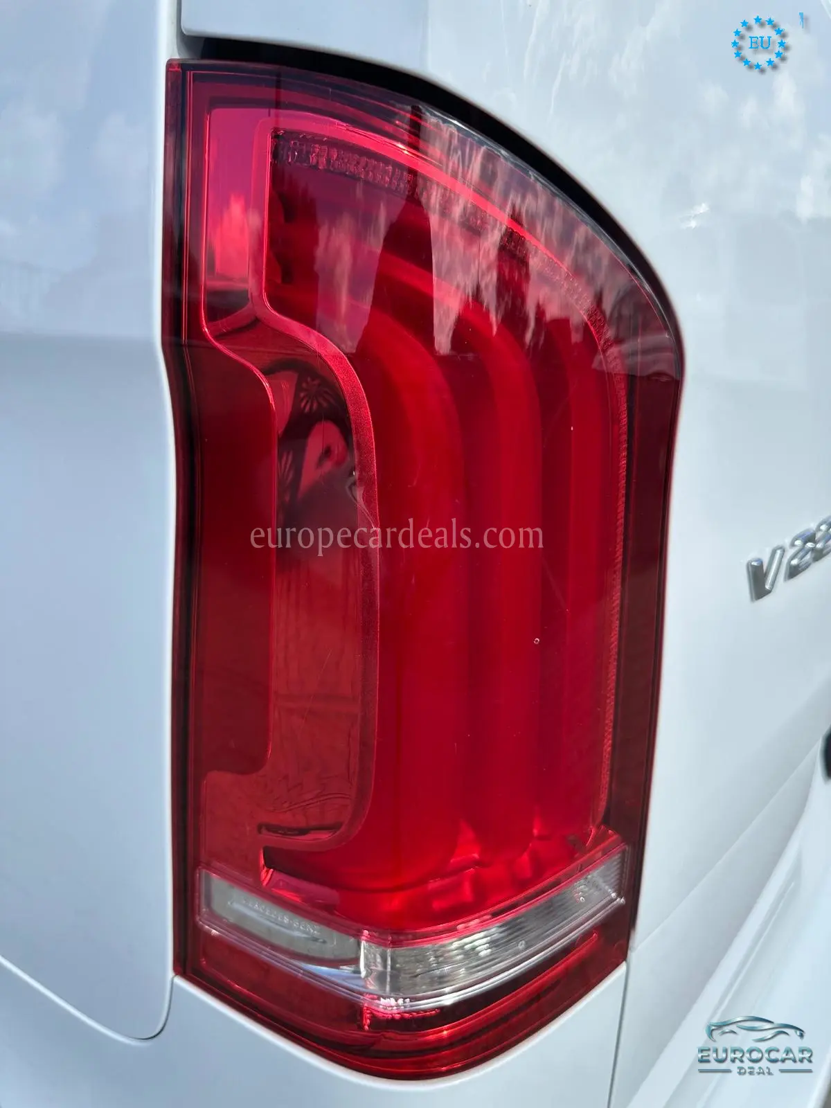 Mercedes-Benz V 220