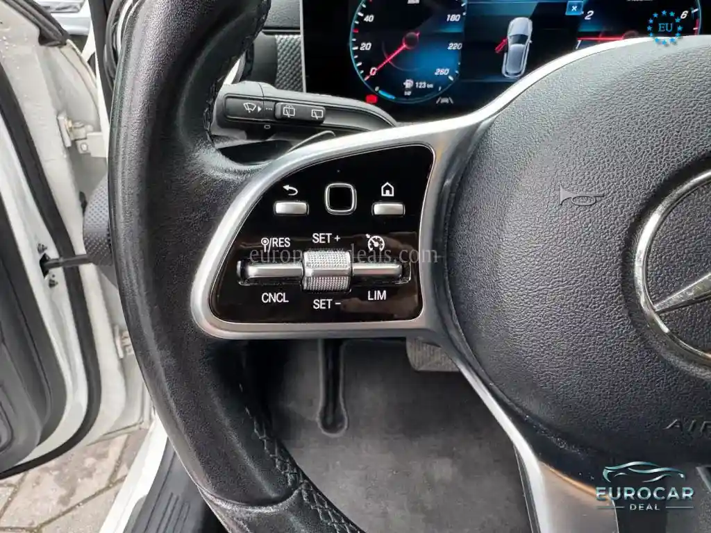 Mercedes-Benz A 220