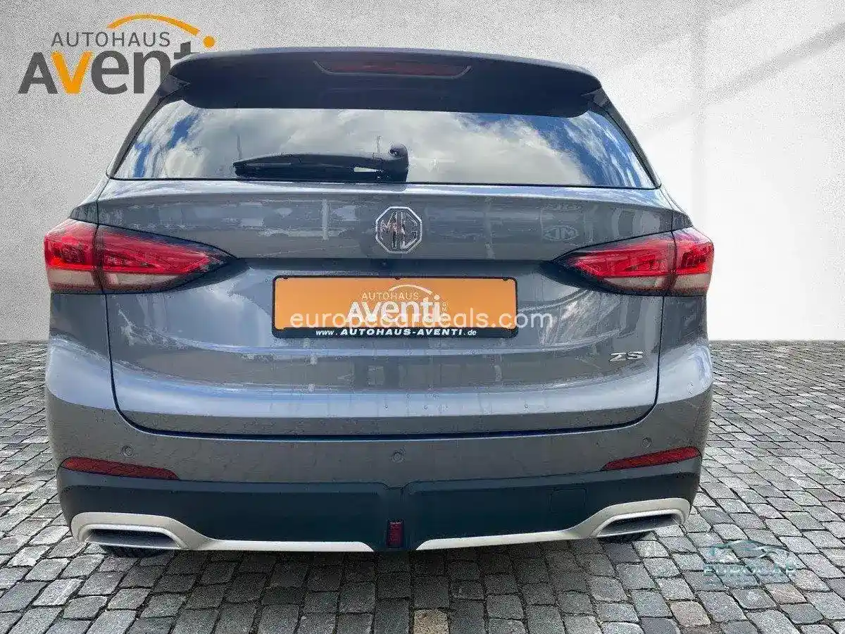 MG ZS
